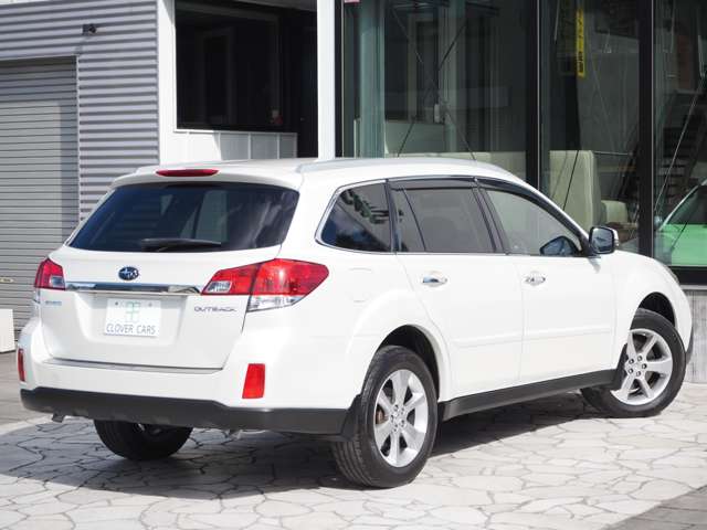 Subaru Legacy Outback 9
