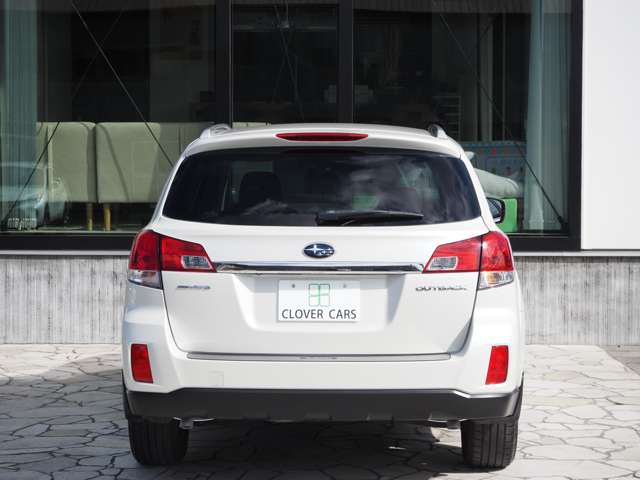 Subaru Legacy Outback 10