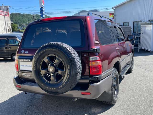 Toyota Land Cruiser 100 9