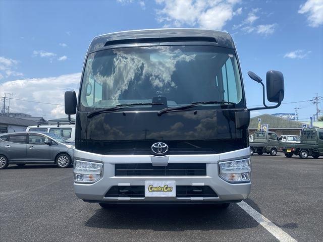 Toyota Coaster 6