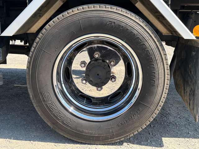 UD Trucks Condor 11