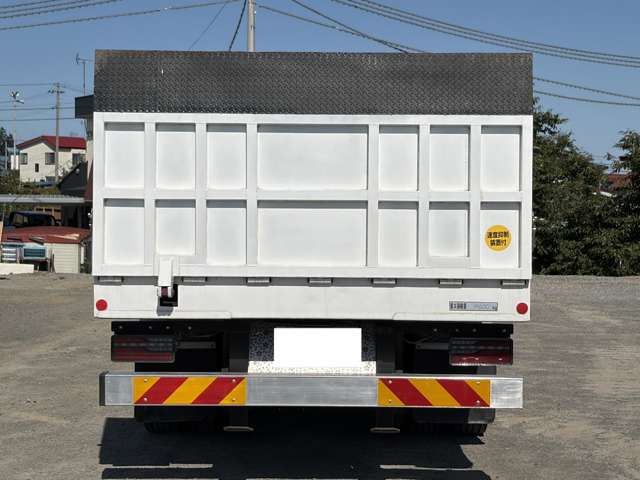 UD Trucks Condor 6