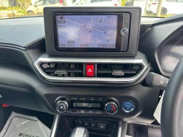 Daihatsu Rocky 9