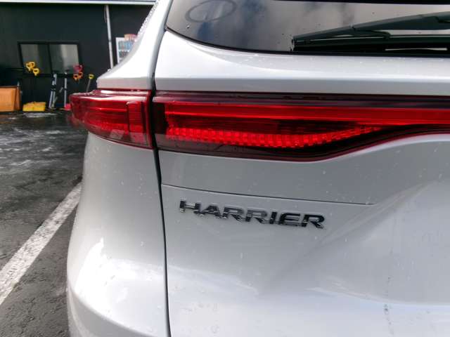 Toyota Harrier 11
