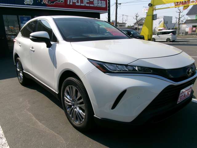 Toyota Harrier 3