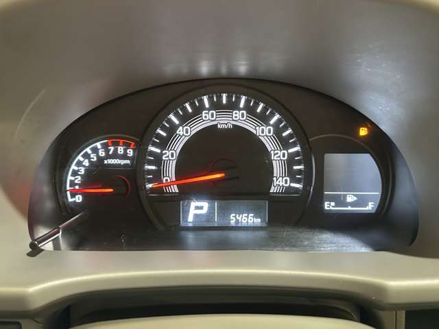 Nissan NV100 Clipper 12