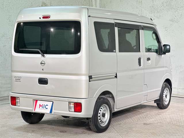 Nissan NV100 Clipper 6