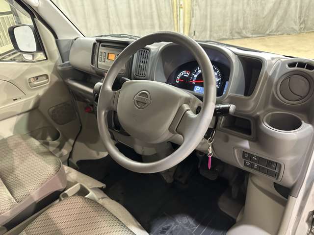 Nissan NV100 Clipper 10