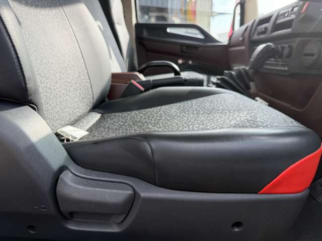 Hino Ranger 12
