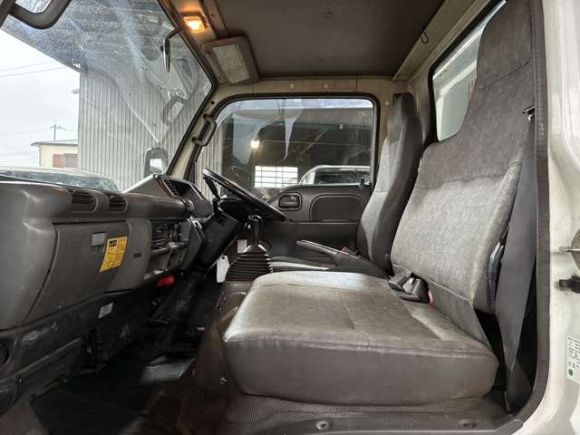 Isuzu Elf 11
