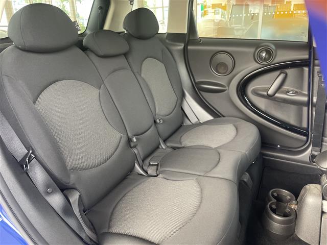 MINI Crossover 7