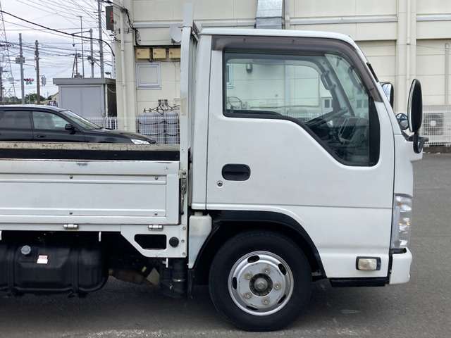 Isuzu Elf 6