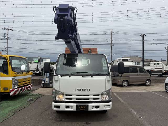 Isuzu Elf 9