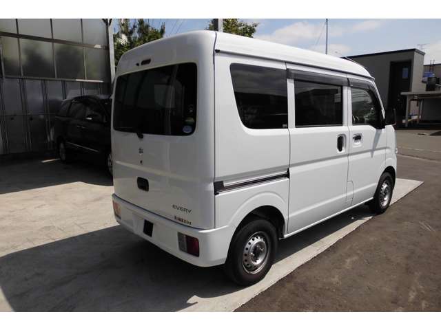 Suzuki Every 9