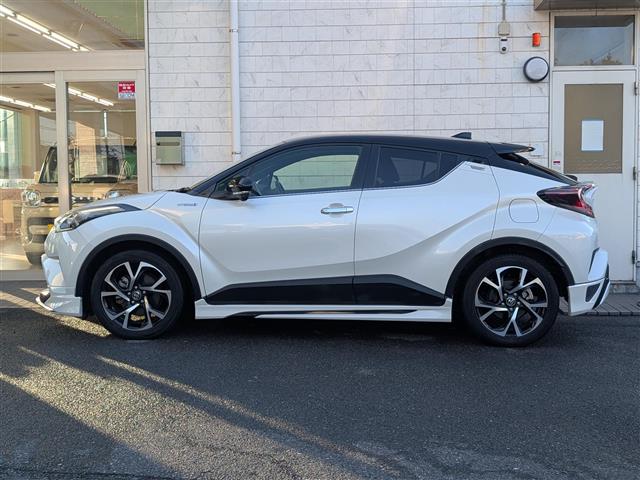 Toyota C-HR 6