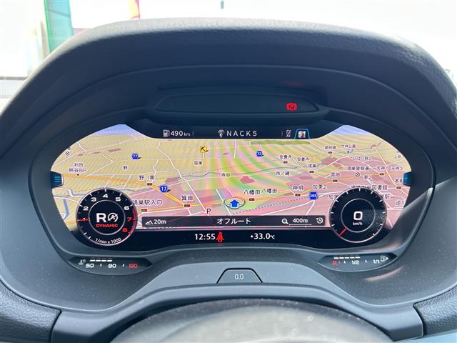 Audi Q2 12