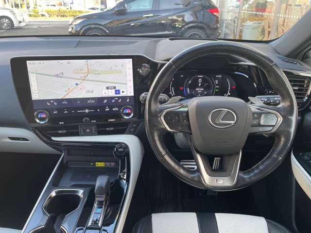 Lexus NX 8