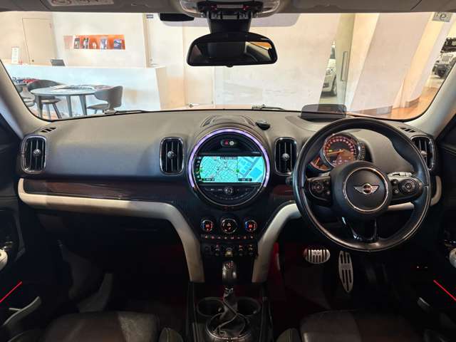 MINI Crossover 7