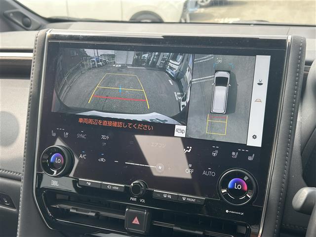 Toyota Alphard 4