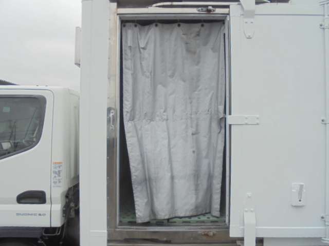 Mitsubishi Fuso Canter 8
