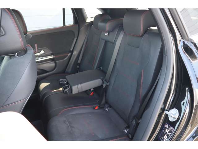 Mercedes-Benz GLA-Class 9