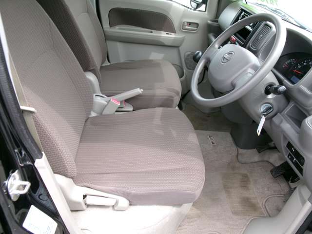 Nissan NV100 Clipper 11