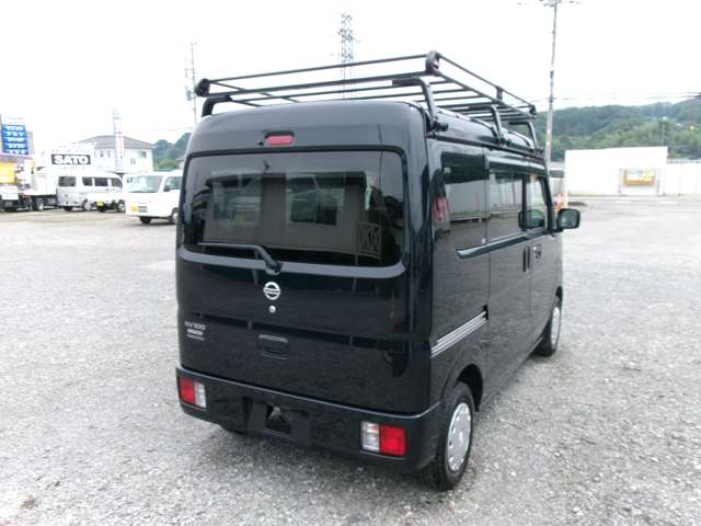 Nissan NV100 Clipper 7