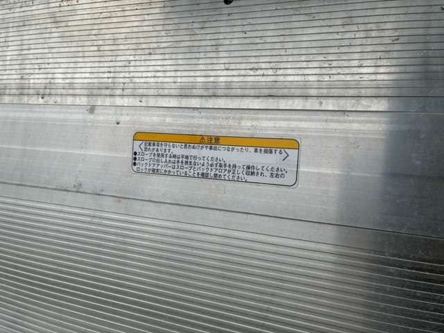 Daihatsu Hijet Cargo 10