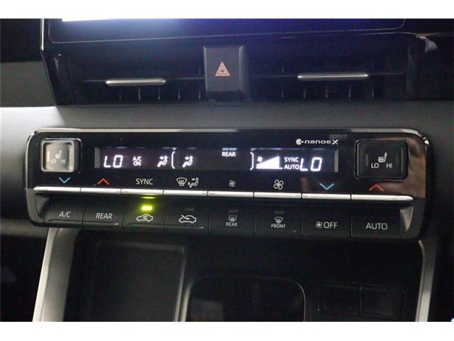 Toyota Noah 7