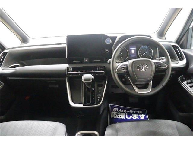 Toyota Noah 9