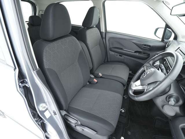 Mitsubishi eK X 7