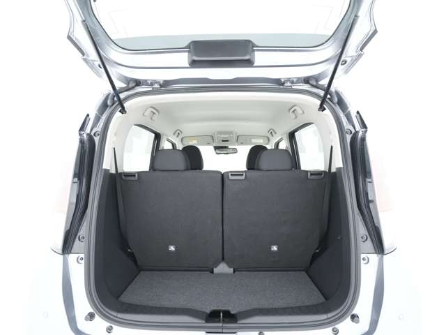Mitsubishi eK X 9