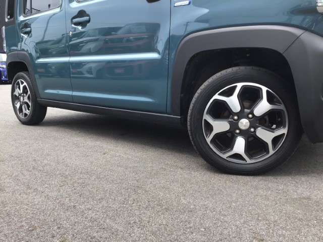 Mazda Flair Crossover 10