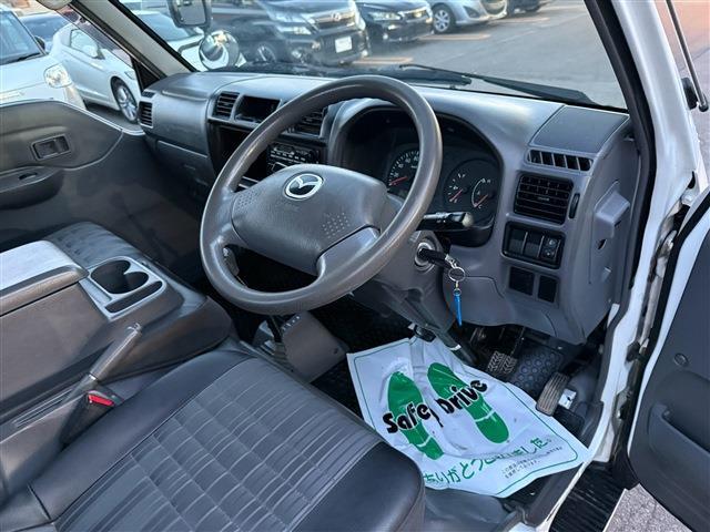 Mazda Bongo Truck 12