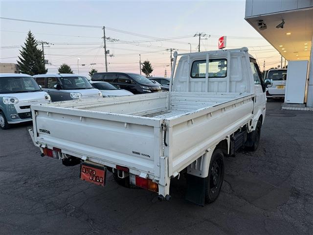 Mazda Bongo Truck 6