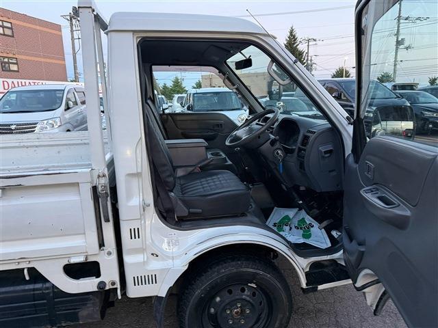 Mazda Bongo Truck 10