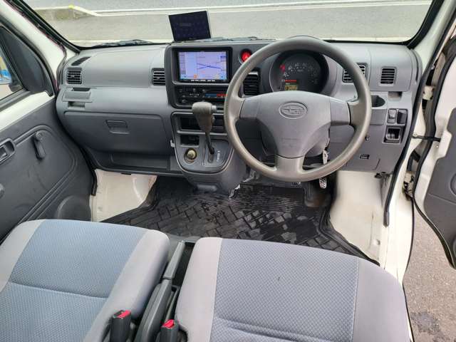 Daihatsu Hijet Cargo 3