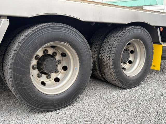Isuzu Giga 11