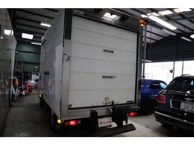 Mitsubishi Fuso Canter 2