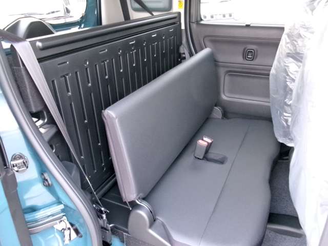Suzuki Spacia Base 8
