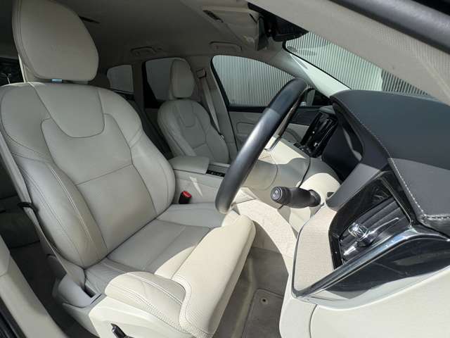 Volvo XC60 11