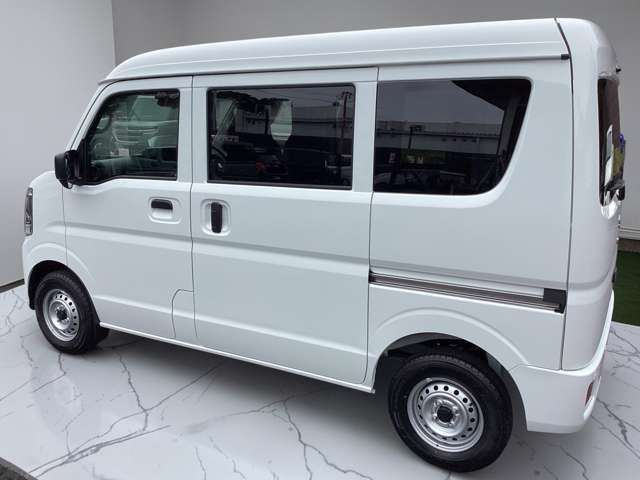 Suzuki Every 8