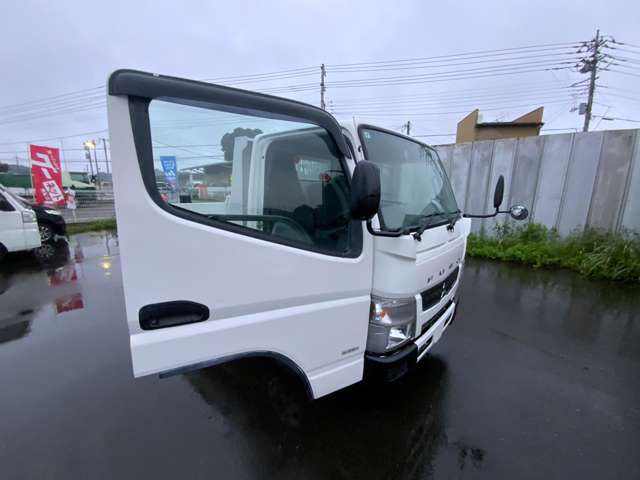 Mitsubishi Fuso Canter 11