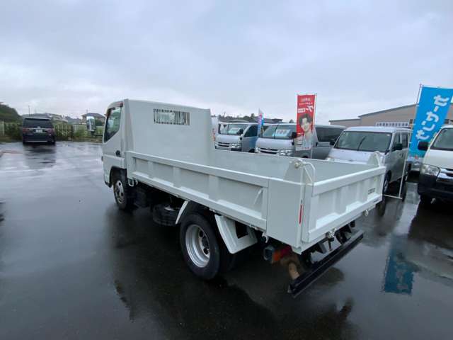Mitsubishi Fuso Canter 4