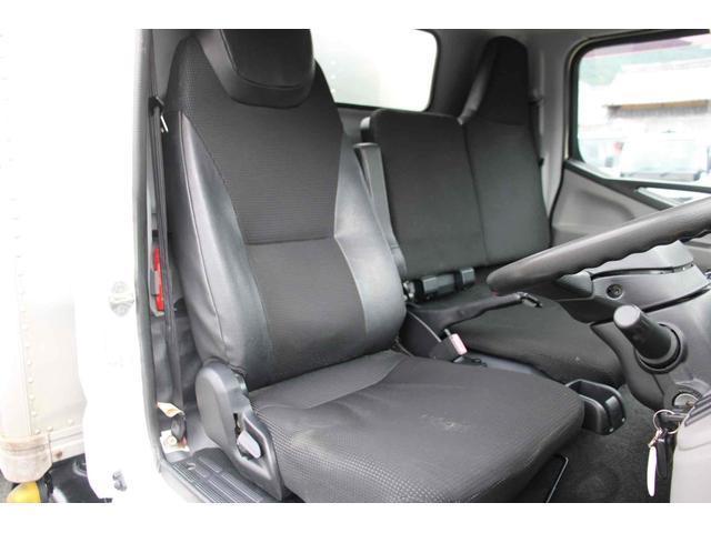 Mitsubishi Fuso Canter 9
