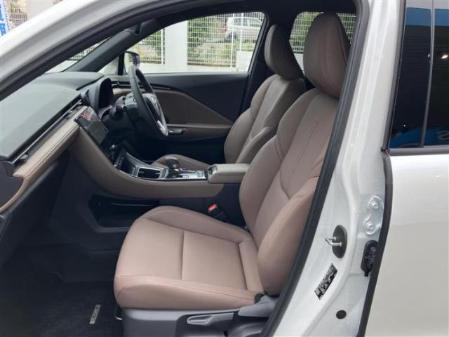 Lexus LBX 9