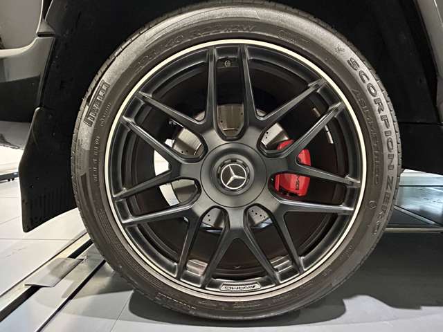 Mercedes-Benz G-Class 11