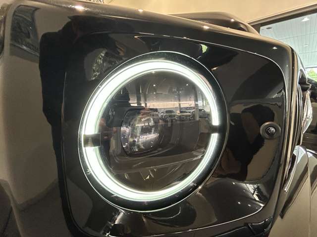Mercedes-Benz G-Class 12