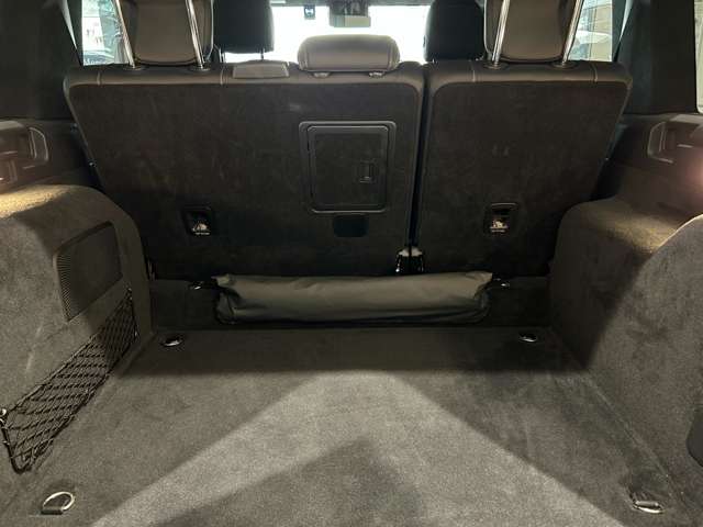 Mercedes-Benz G-Class 10