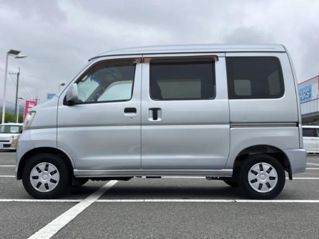 Daihatsu Hijet Cargo 5